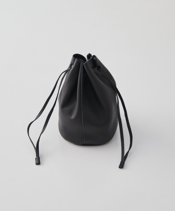 BAGGU Mini Nylon Bucket Bag | Urban Outfitters Australia - Clothing, Music,  Home & Accessories
