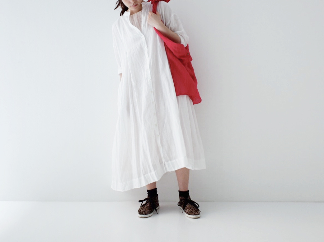 WHITE PIECES FOR SUMMER｜nest Robe International Online Store